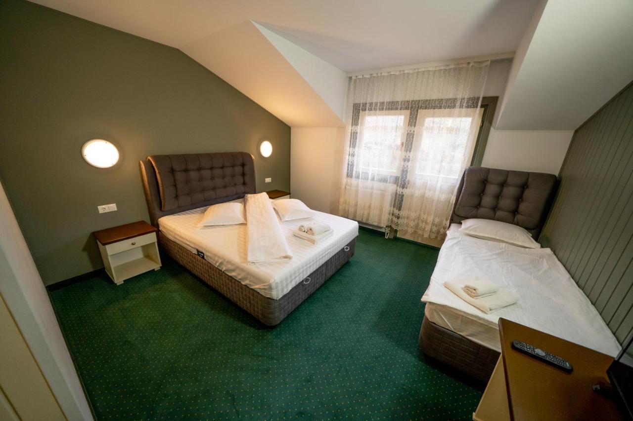 Popas Turistic Transfagarasan Hotel คือร์ตีโชอารา ภายนอก รูปภาพ