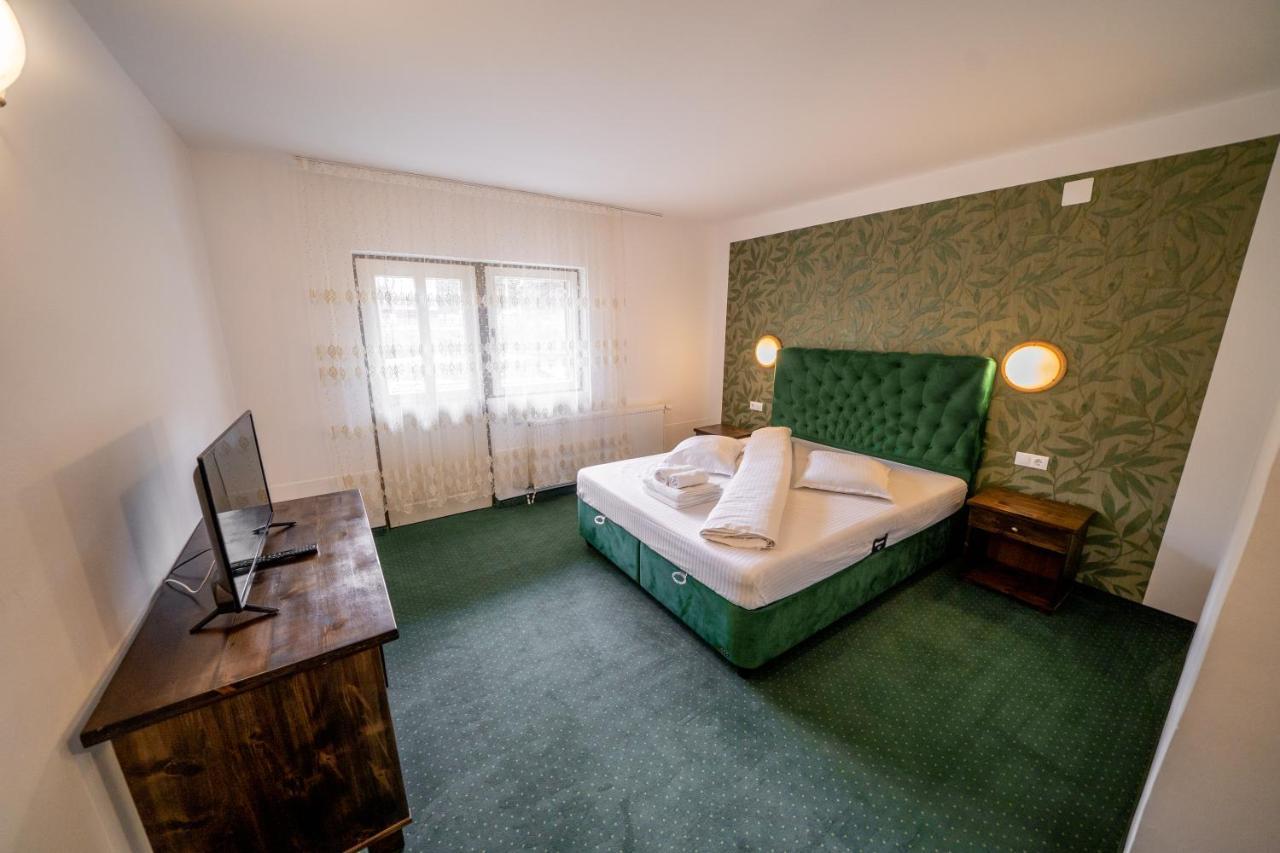 Popas Turistic Transfagarasan Hotel คือร์ตีโชอารา ภายนอก รูปภาพ