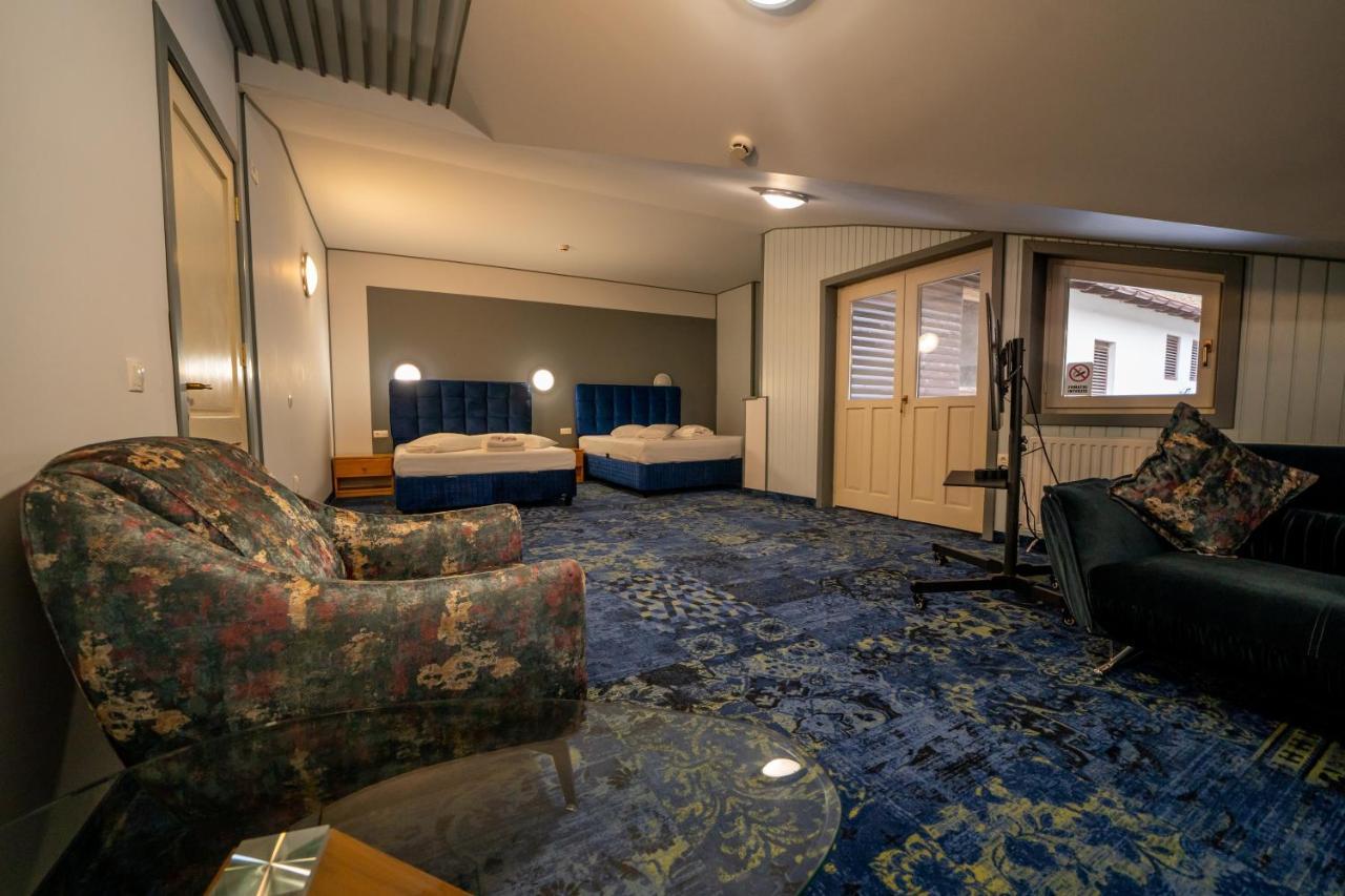 Popas Turistic Transfagarasan Hotel คือร์ตีโชอารา ภายนอก รูปภาพ
