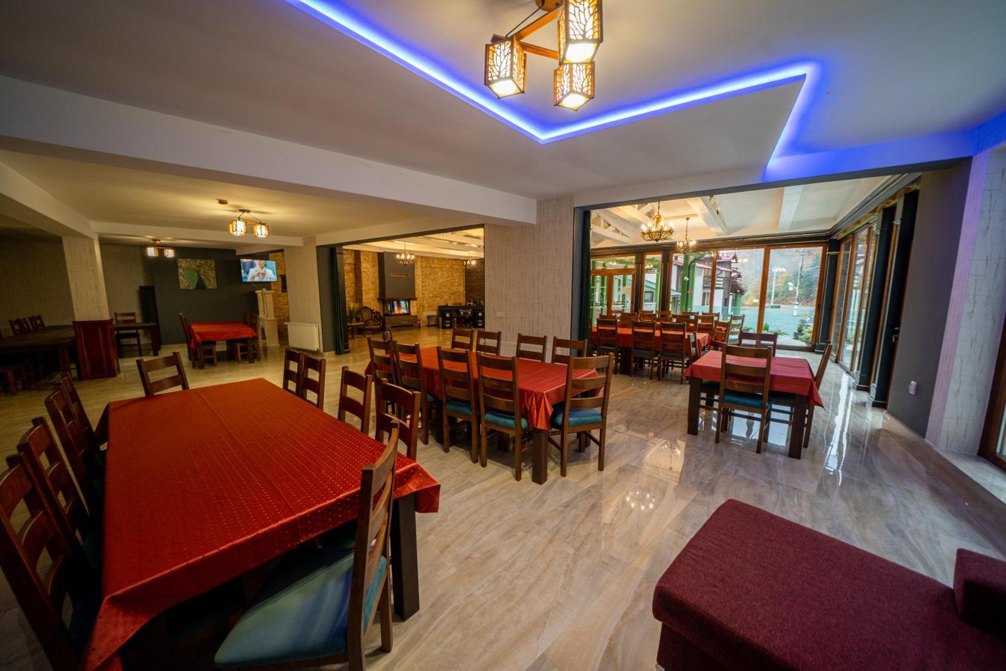 Popas Turistic Transfagarasan Hotel คือร์ตีโชอารา ภายนอก รูปภาพ