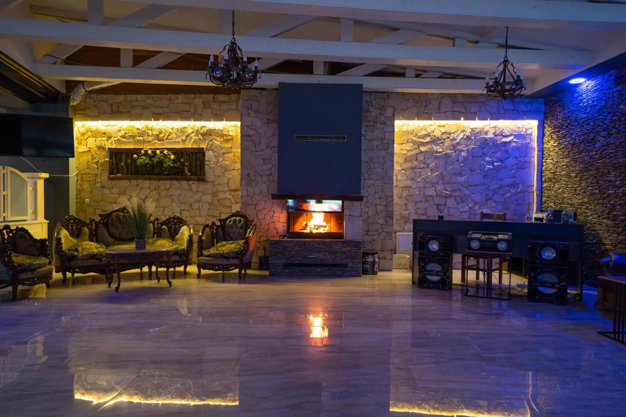 Popas Turistic Transfagarasan Hotel คือร์ตีโชอารา ภายนอก รูปภาพ