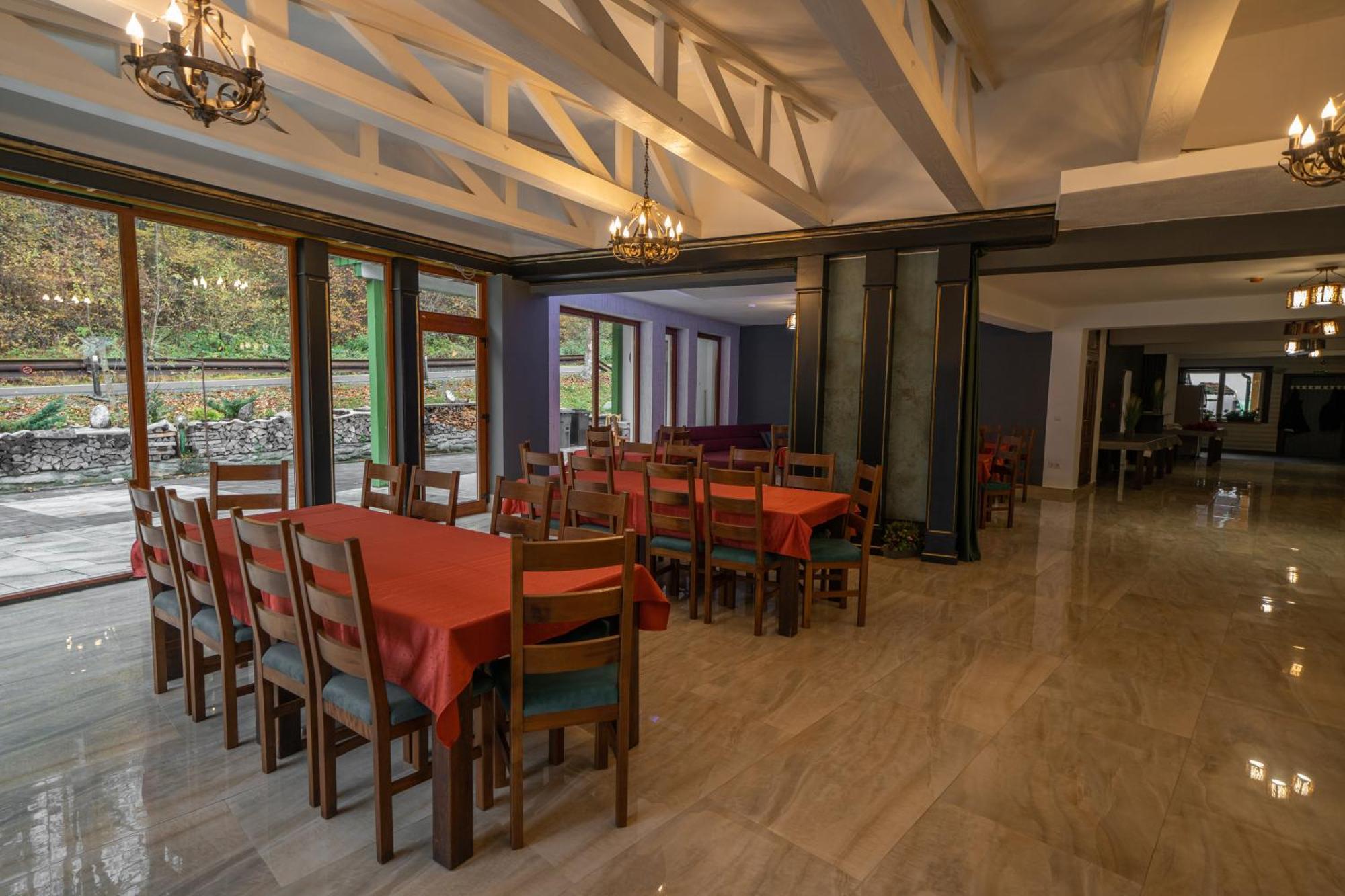 Popas Turistic Transfagarasan Hotel คือร์ตีโชอารา ภายนอก รูปภาพ