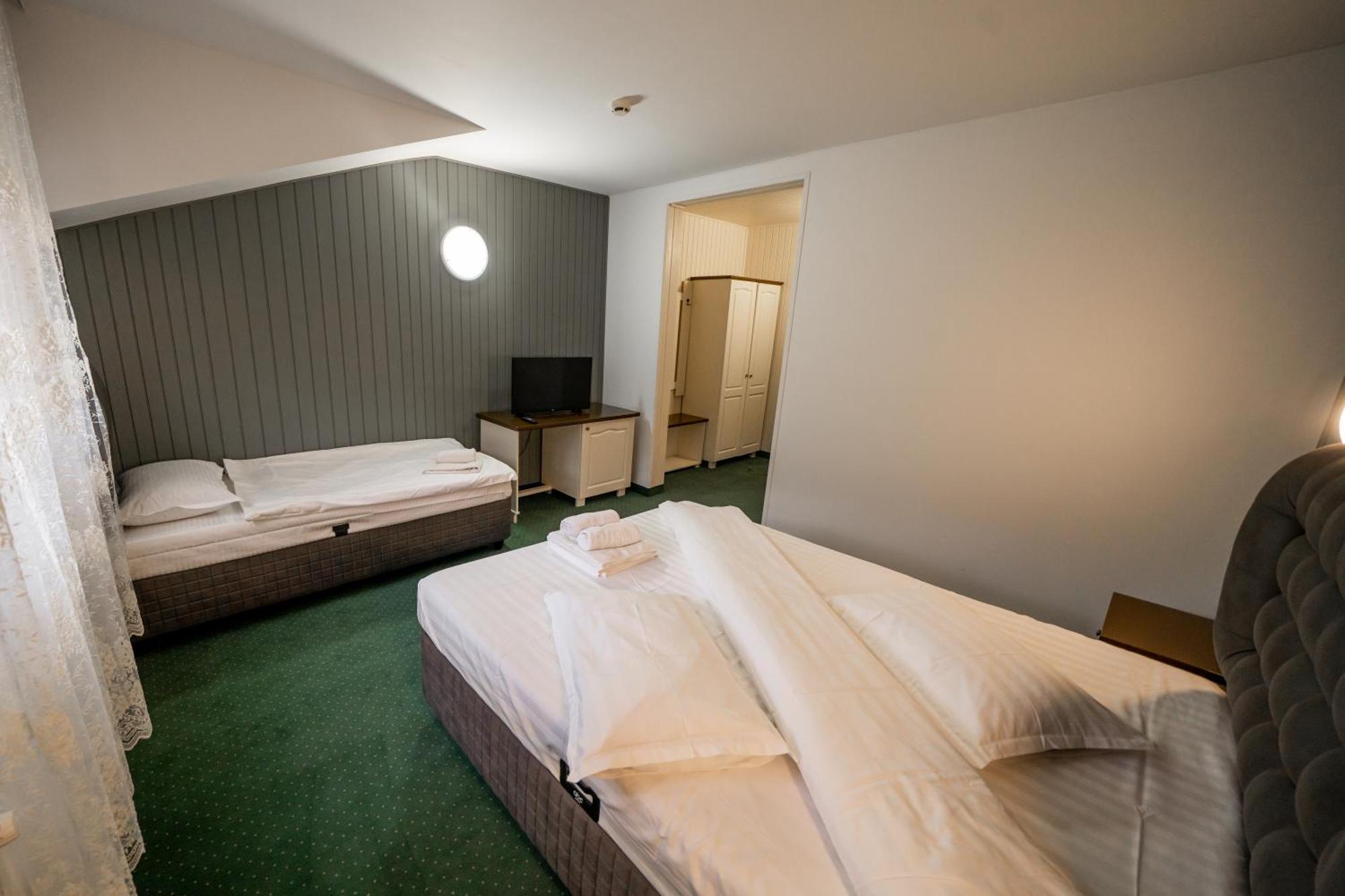 Popas Turistic Transfagarasan Hotel คือร์ตีโชอารา ภายนอก รูปภาพ